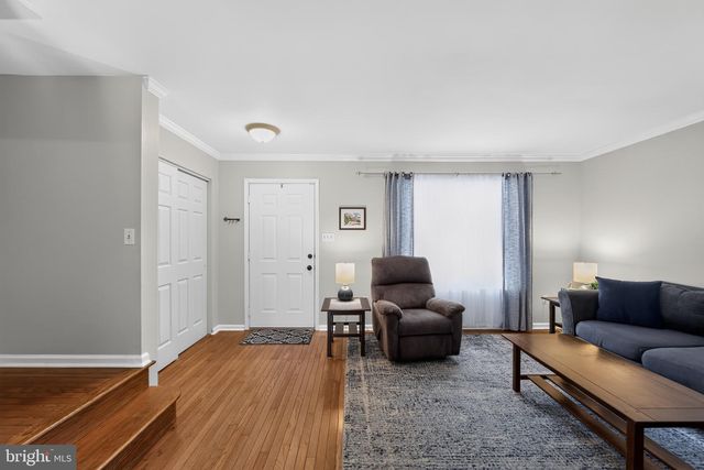 9 LINDEN CT, Boyertown, PA 19512