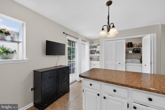 9 LINDEN CT, Boyertown, PA 19512