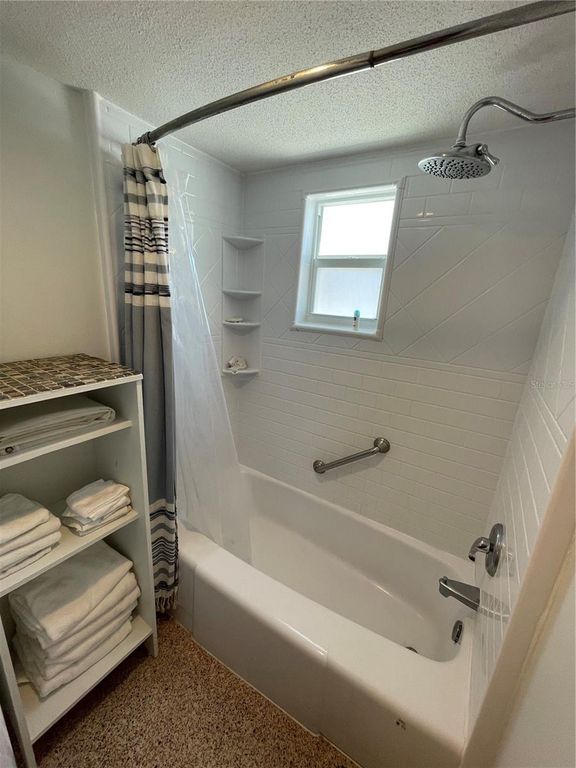 Image 12 of property listing at 573 N ATLANTIC AVENUE 5, New Smyrna Beach, FL 32169