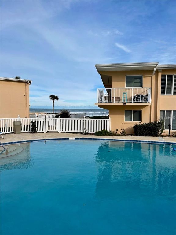 Image 14 of property listing at 573 N ATLANTIC AVENUE 5, New Smyrna Beach, FL 32169