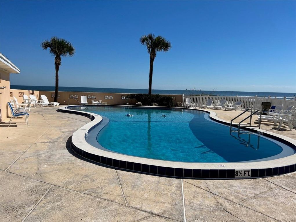 Image 16 of property listing at 573 N ATLANTIC AVENUE 5, New Smyrna Beach, FL 32169