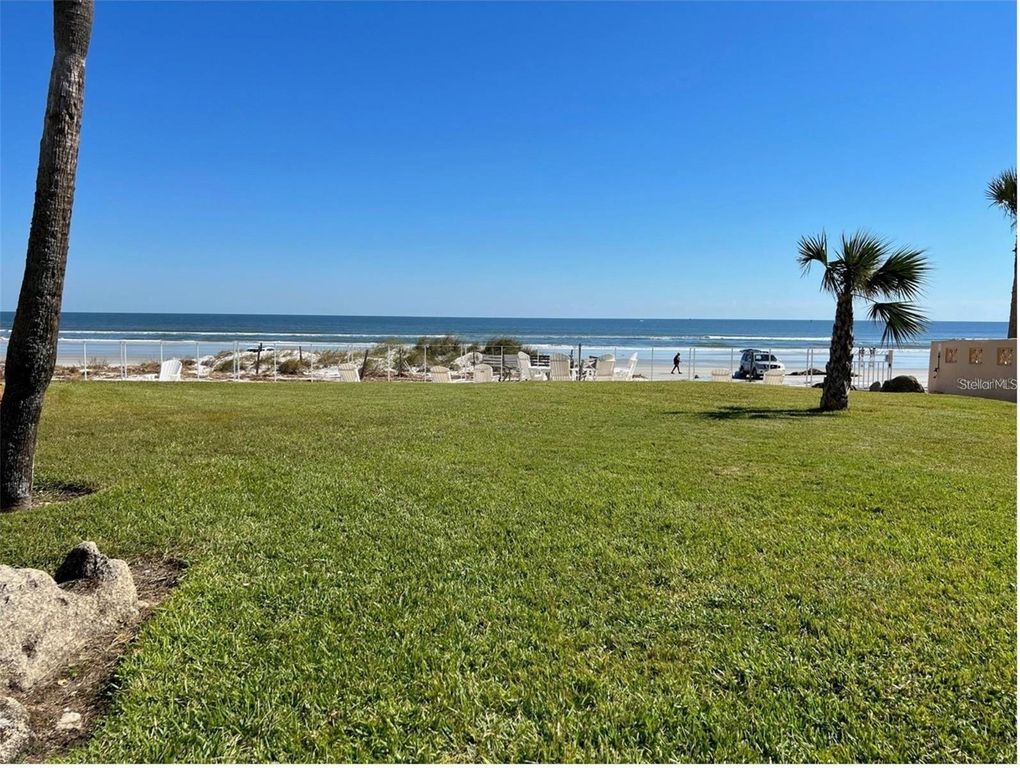 Image 18 of property listing at 573 N ATLANTIC AVENUE 5, New Smyrna Beach, FL 32169
