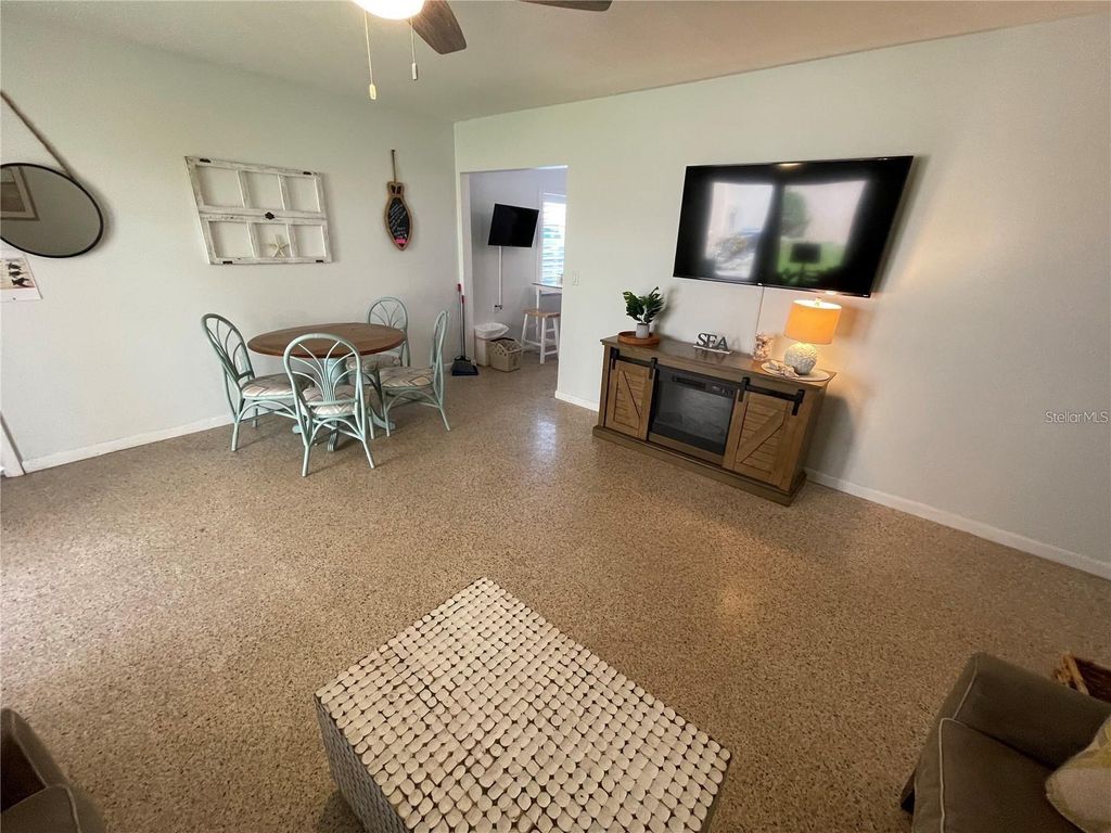 Image 4 of property listing at 573 N ATLANTIC AVENUE 5, New Smyrna Beach, FL 32169