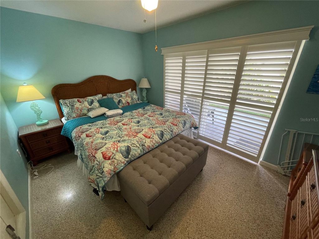 Image 8 of property listing at 573 N ATLANTIC AVENUE 5, New Smyrna Beach, FL 32169