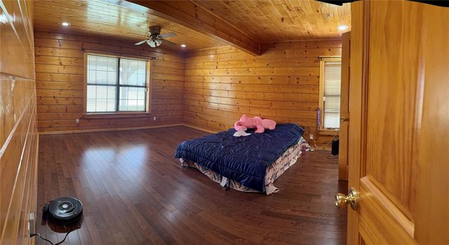 72 Oak Leaf Drive, Huffman, TX 77336