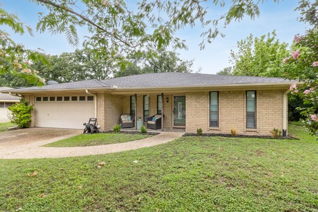 2916 Lafayette Street, Corsicana, TX 75110