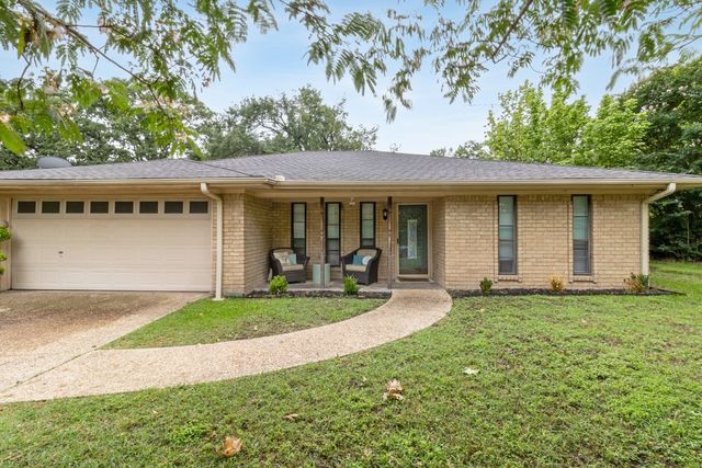 2916 Lafayette Street, Corsicana, TX 75110