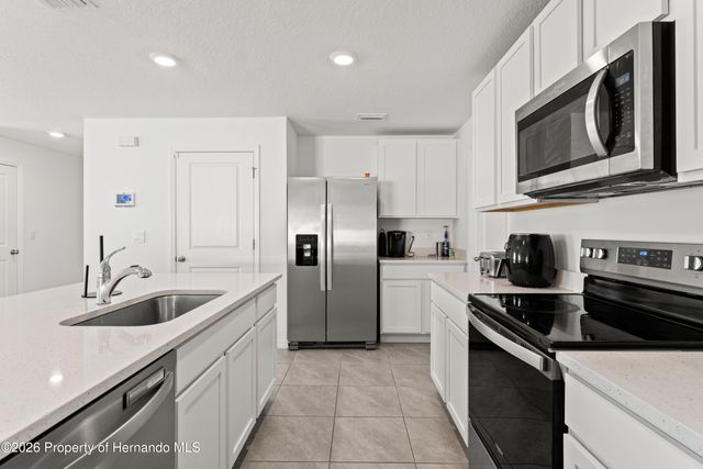 37445 Sharks Eye Lane, Zephyrhills, FL 33541