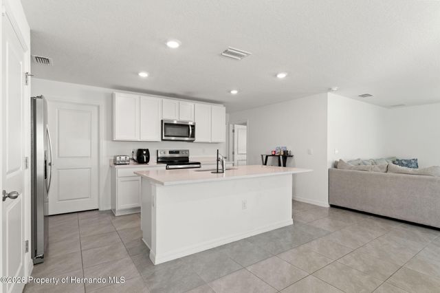 37445 Sharks Eye Lane, Zephyrhills, FL 33541