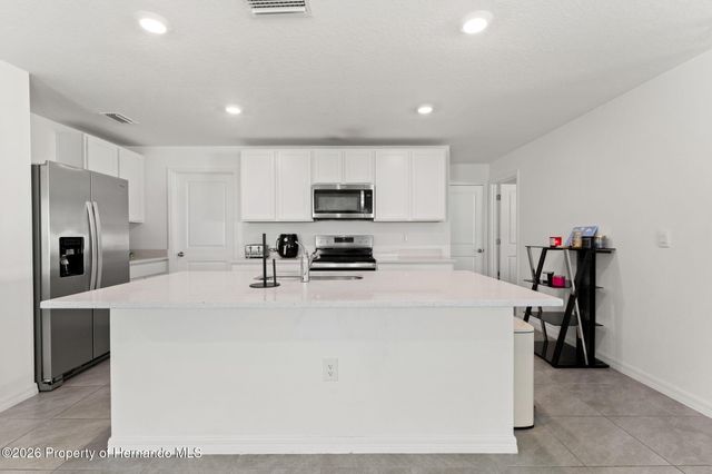 37445 Sharks Eye Lane, Zephyrhills, FL 33541