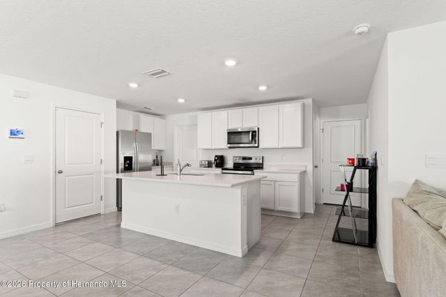 37445 Sharks Eye Lane, Zephyrhills, FL 33541