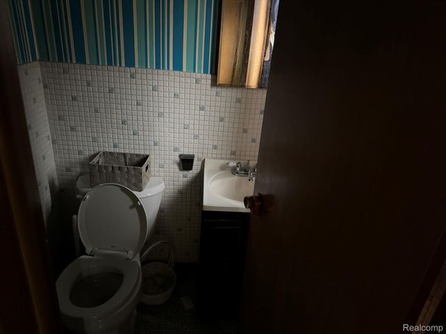 26632 Marilyn Avenue, Warren, MI 48089