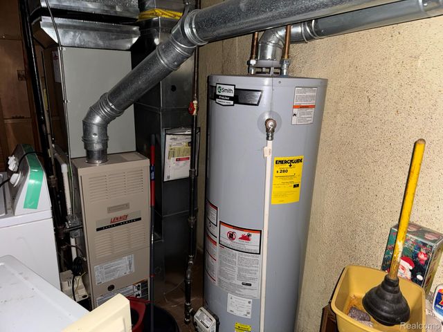 26632 Marilyn Avenue, Warren, MI 48089