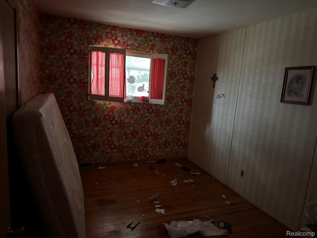 26632 Marilyn Avenue, Warren, MI 48089