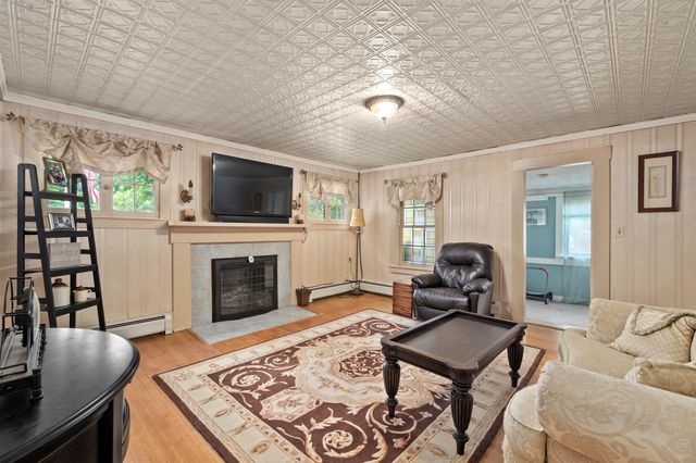 20 Lawrence Street, Andover, NH 01810
