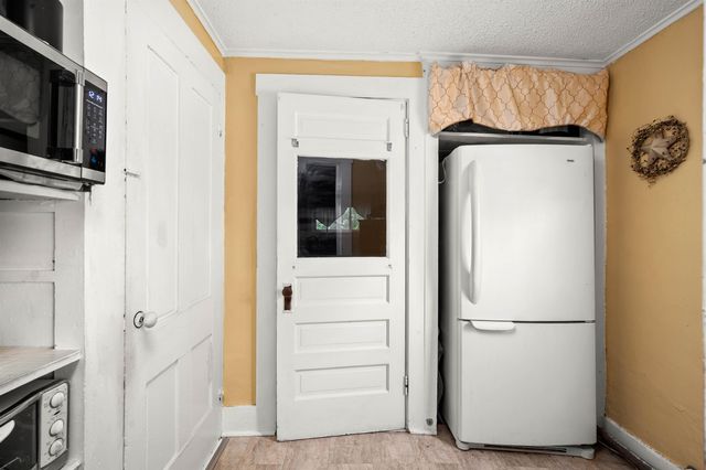 20 Lawrence Street, Andover, NH 01810