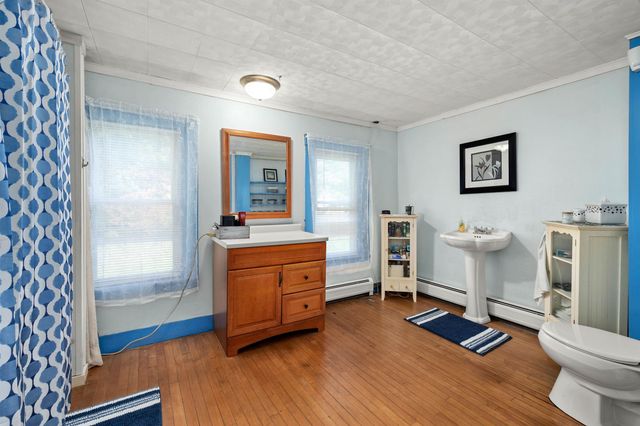 20 Lawrence Street, Andover, NH 01810