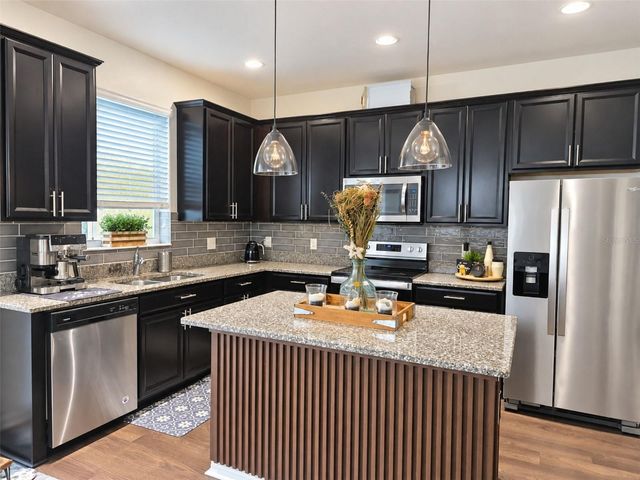 4839 CLIVEDEN LOOP, Sanford, FL 32773