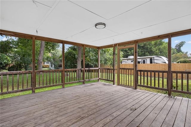474 Harcourt PL, Newport News, VA 23602