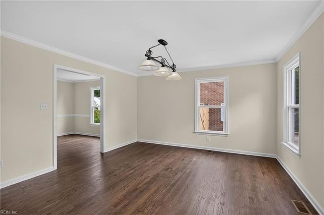 474 Harcourt PL, Newport News, VA 23602