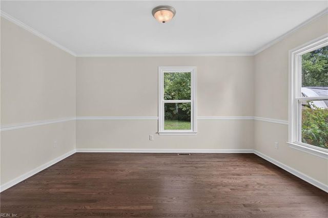 474 Harcourt PL, Newport News, VA 23602