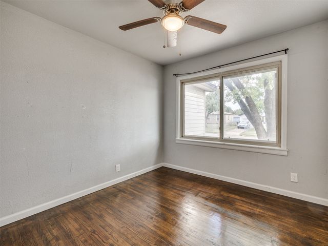 8934 E Newton Street, Tulsa, OK 74115