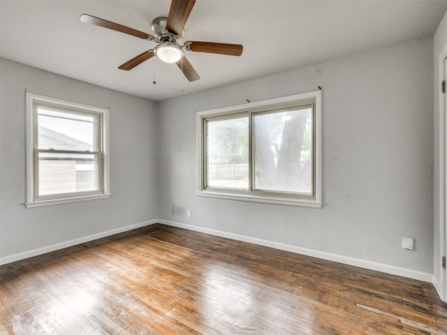8934 E Newton Street, Tulsa, OK 74115