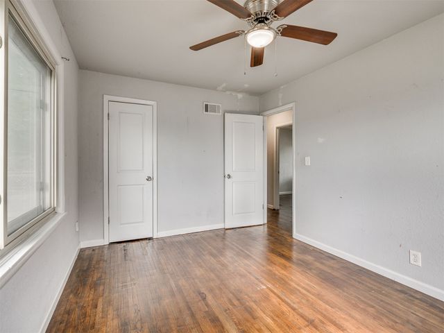 8934 E Newton Street, Tulsa, OK 74115