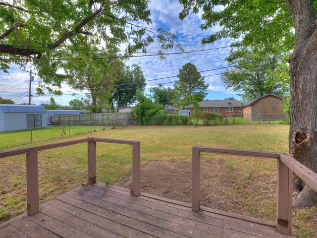 8934 E Newton Street, Tulsa, OK 74115