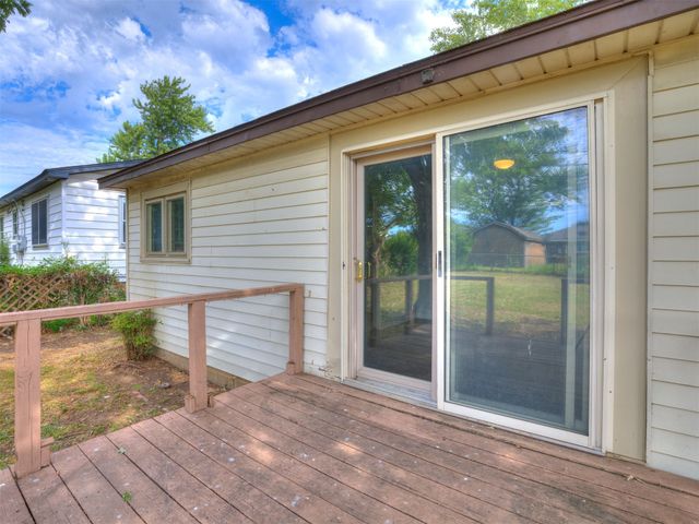 8934 E Newton Street, Tulsa, OK 74115