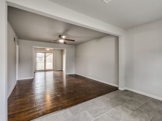 8934 E Newton Street, Tulsa, OK 74115