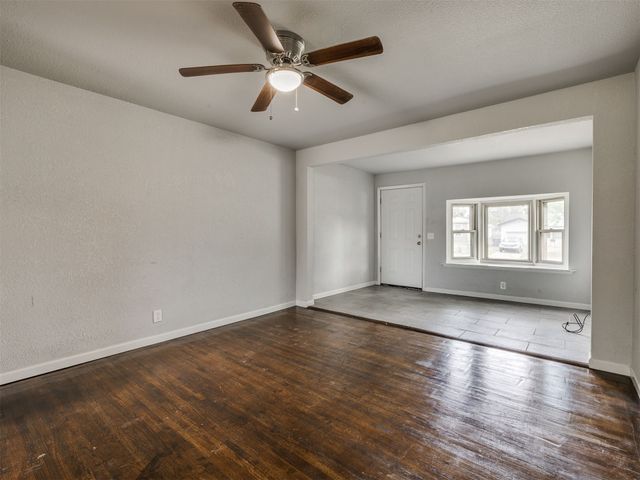 8934 E Newton Street, Tulsa, OK 74115