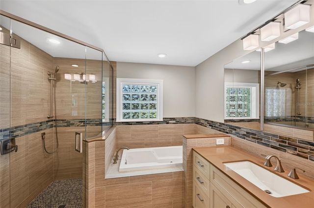 606 OWL WAY, Sarasota, FL 34236