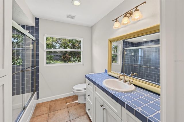 606 OWL WAY, Sarasota, FL 34236