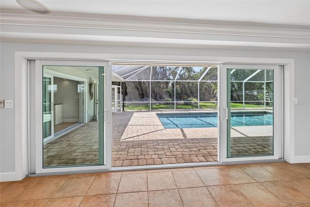606 OWL WAY, Sarasota, FL 34236