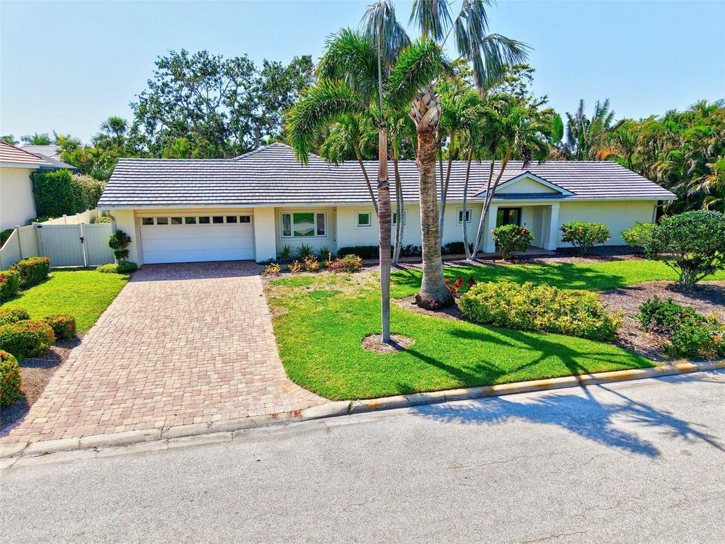 606 OWL WAY, Sarasota, FL 34236