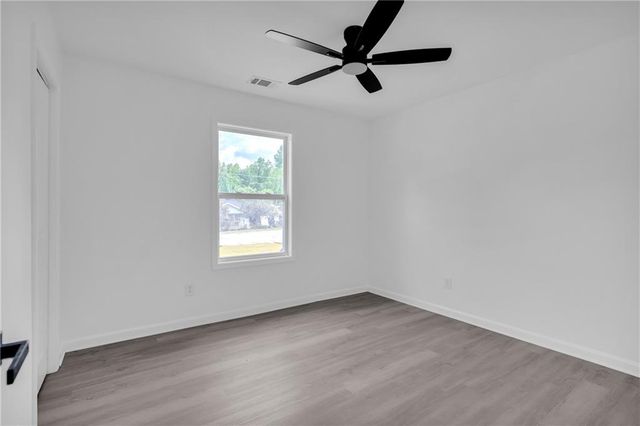 1084 W Adrian Circle SW, Conyers, GA 30094