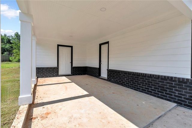 1084 W Adrian Circle SW, Conyers, GA 30094
