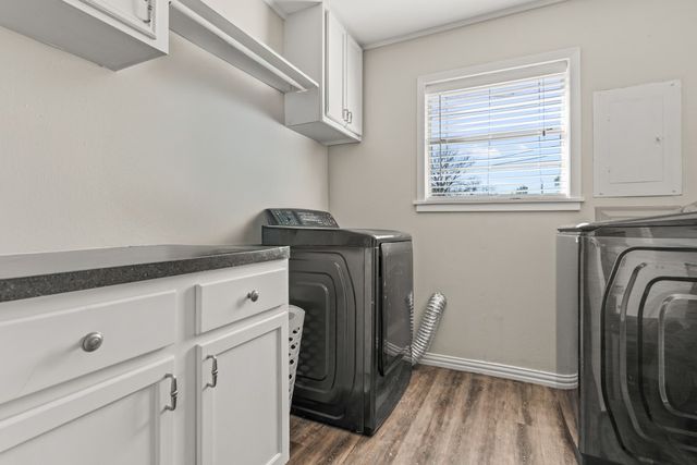 2400 Holly Street, Jacksonville, TX 75766