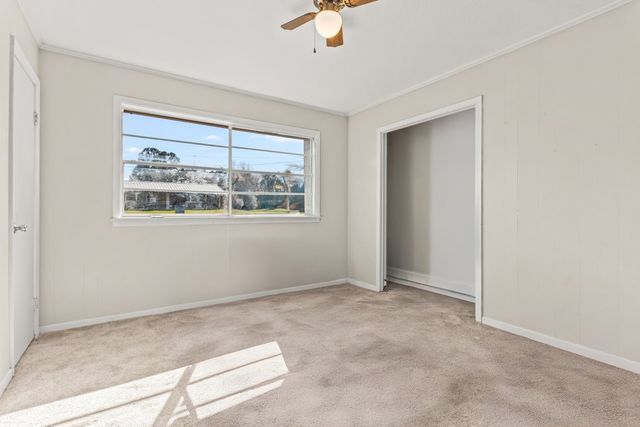 2400 Holly Street, Jacksonville, TX 75766