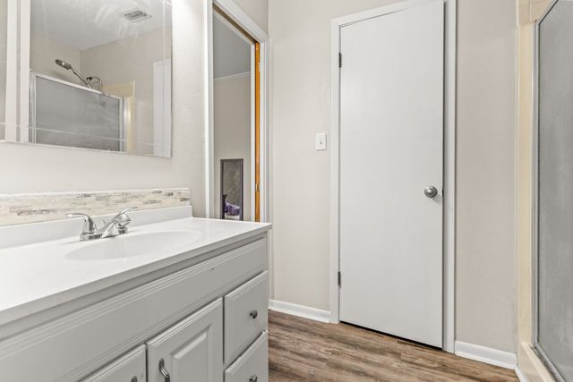 2400 Holly Street, Jacksonville, TX 75766