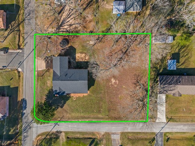 2400 Holly Street, Jacksonville, TX 75766