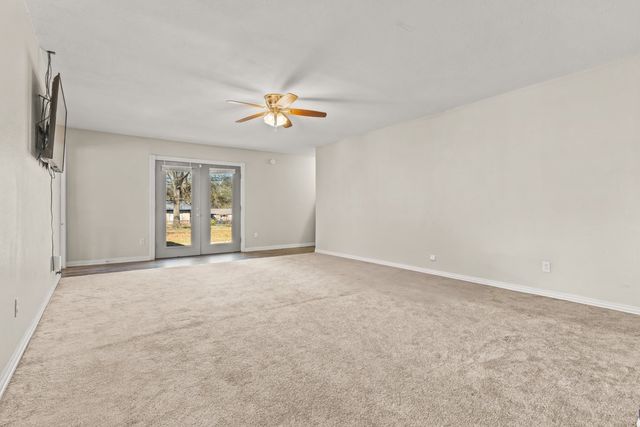 2400 Holly Street, Jacksonville, TX 75766