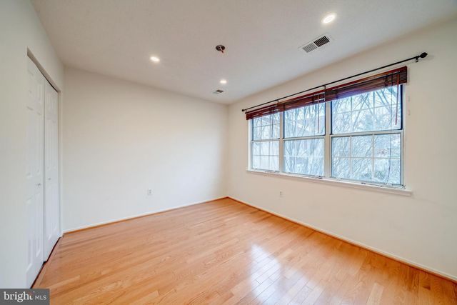 2350 BRANLEIGH PARK CT, Reston, VA 20191