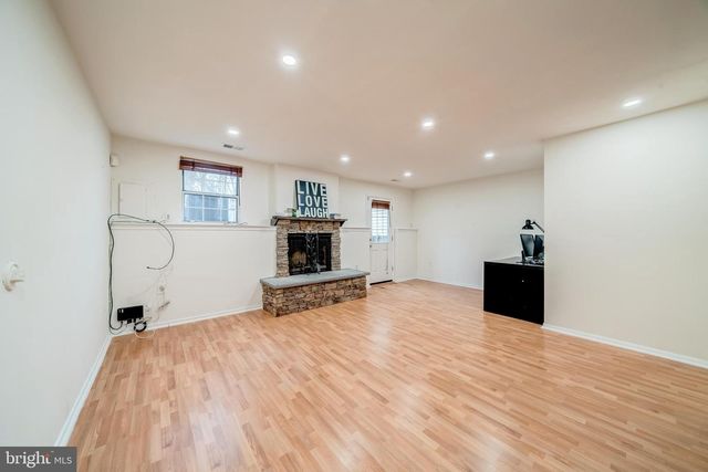 2350 BRANLEIGH PARK CT, Reston, VA 20191