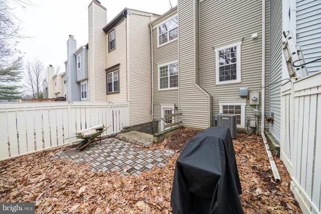 2350 BRANLEIGH PARK CT, Reston, VA 20191