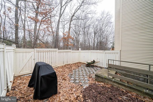 2350 BRANLEIGH PARK CT, Reston, VA 20191