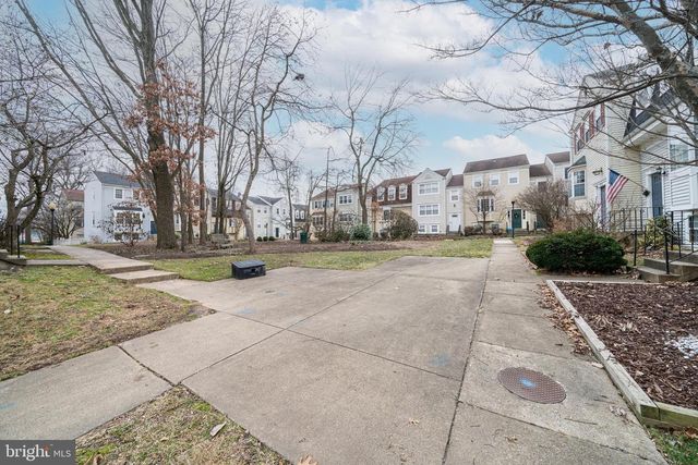 2350 BRANLEIGH PARK CT, Reston, VA 20191