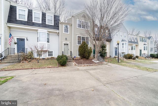 2350 BRANLEIGH PARK CT, Reston, VA 20191