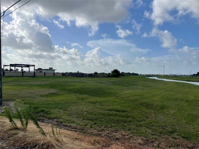 0 Loop 197 N, Texas City, TX 77590